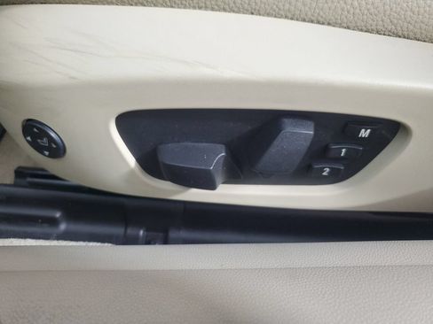 Used 2013 BMW 328i Convertible RWD image 16