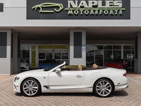 Used 2020 Bentley Continental GT image 20