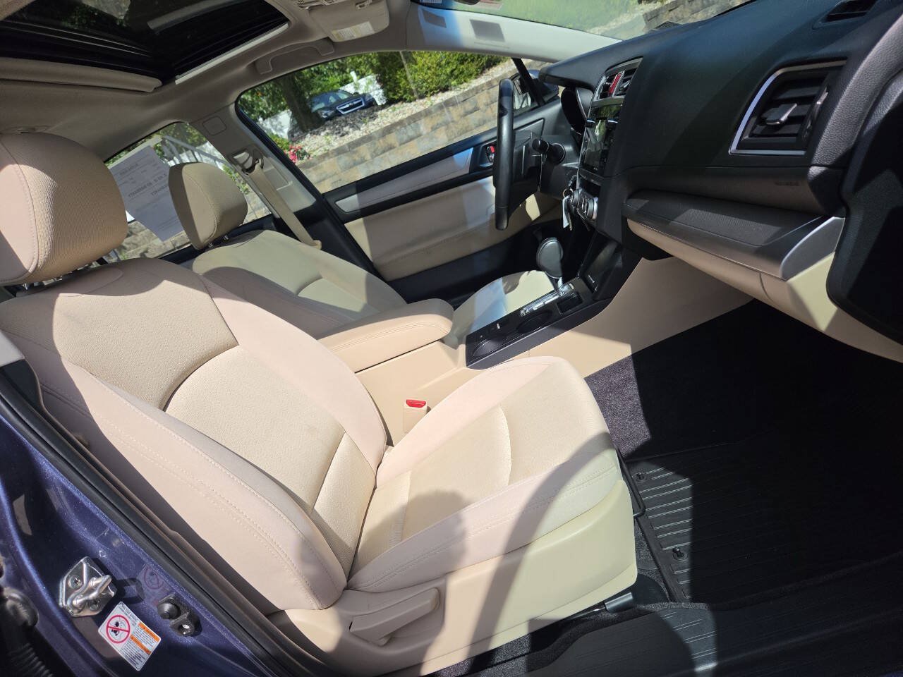 Used 2015 Subaru Legacy 2.5i Premium w/ Moonroof Package AWD/4WD image 26