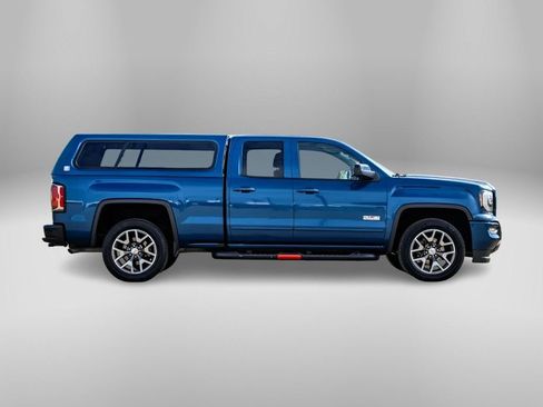 Used 2018 GMC Sierra 1500 SLT image 2