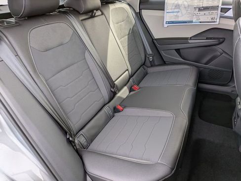 New 2026 Volkswagen Taos SE image 34