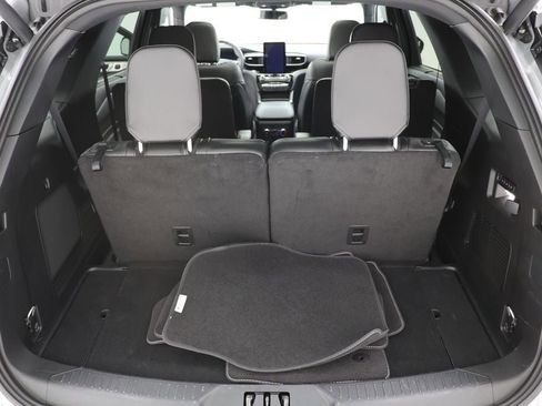 Used 2024 Ford Explorer ST w/ Technology Package image 25