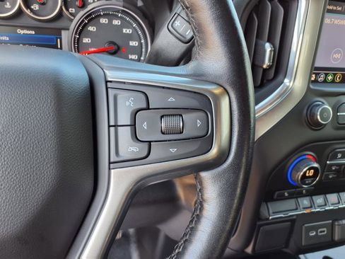 Used 2021 Chevrolet Silverado 1500 LT image 16