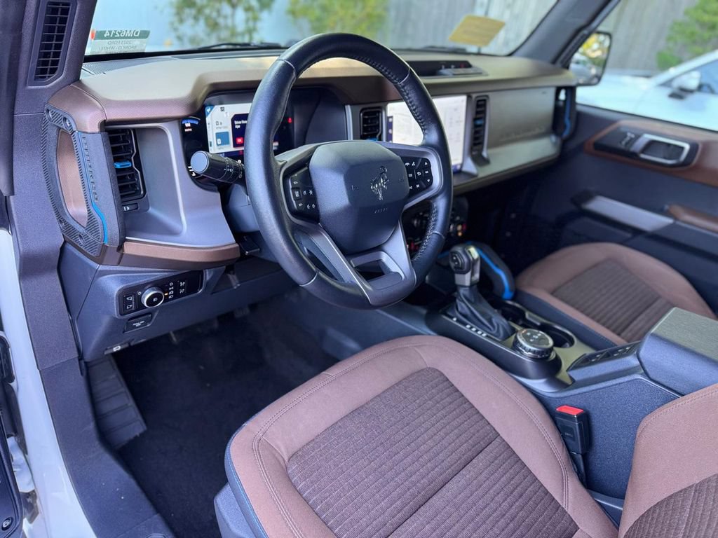 Used 2023 Ford Bronco Outer Banks AWD/4WD image 14