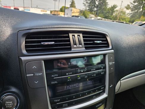 Used 2011 Lexus IS 250 image 20