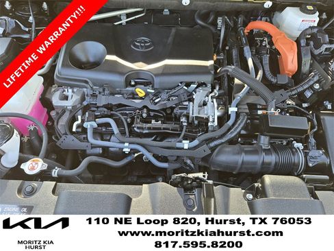 Used 2021 Toyota Venza LE image 31