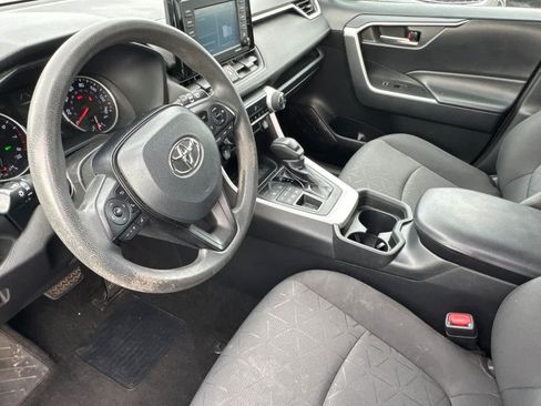 Used 2021 Toyota RAV4 XLE AWD/4WD image 23