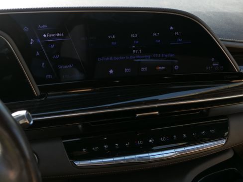 Certified 2022 Cadillac Escalade ESV Sport w/ Touring Package AWD/4WD image 20