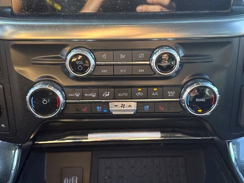 Used 2023 Ford F150 Lariat w/ Equipment Group 502A High AWD/4WD image 31