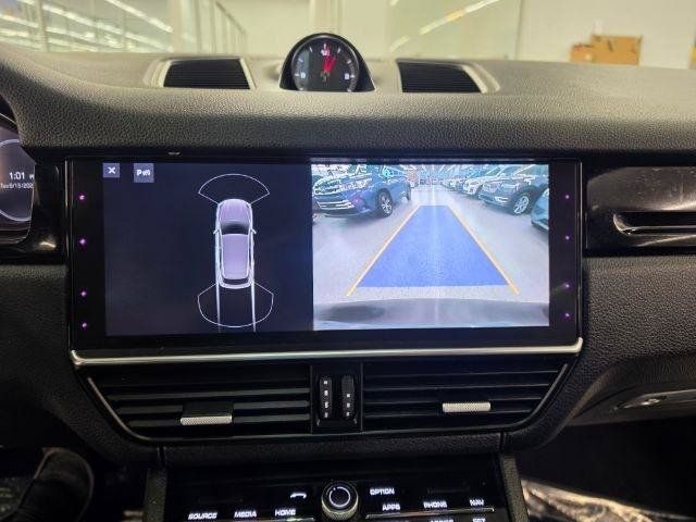 Used 2019 Porsche Cayenne AWD/4WD image 22