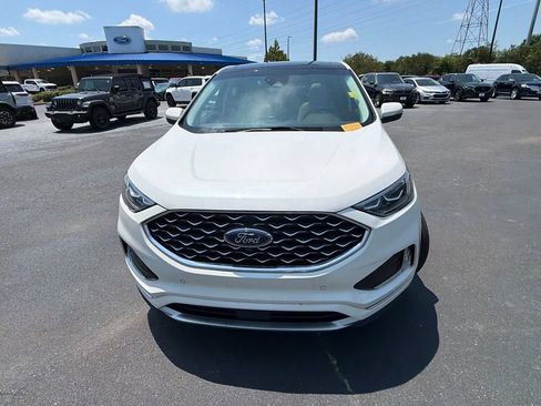 Used 2022 Ford Edge Titanium w/ Equipment Group 301A AWD/4WD image 19