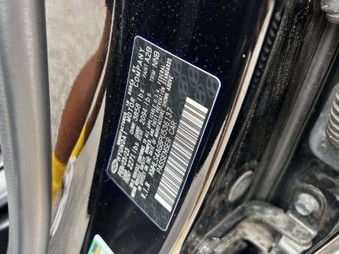 Used 2023 Hyundai Elantra SEL w/ Convenience Package FWD image 17