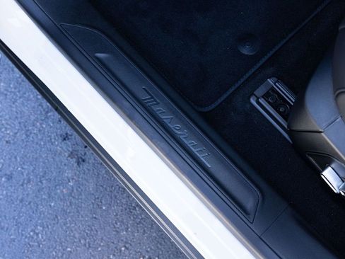 Used 2024 Maserati Levante Modena Ultima image 18