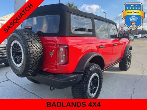 Used 2022 Ford Bronco Badlands image 5