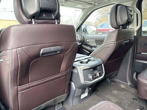 New 2026 Ford Expedition Platinum w/ Platinum Ultimate Package AWD/4WD image 18