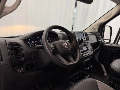 Used 2023 RAM ProMaster 2500 FWD image 13