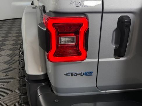 Used 2024 Jeep Wrangler Unlimited Rubicon 4xe AWD/4WD image 13