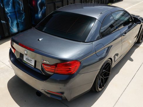 Used 2016 BMW M4 Convertible RWD image 16