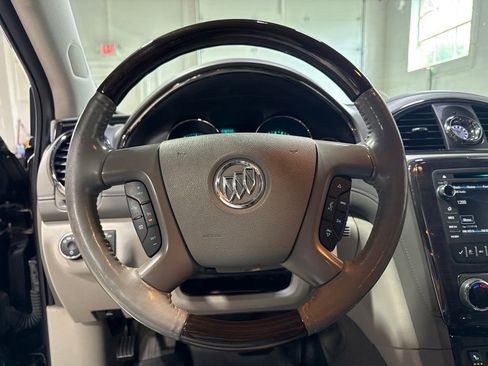 Used 2015 Buick Enclave Leather FWD image 11