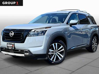 New 2025 Nissan Pathfinder Platinum