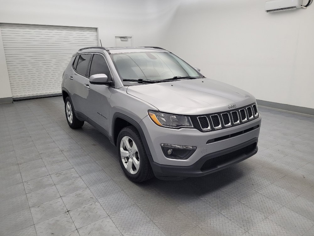 Used 2020 Jeep Compass Latitude w/ Cold Weather Group AWD/4WD image 13