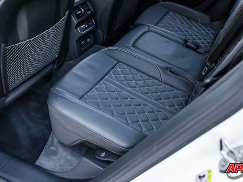 Used 2020 Audi SQ5 Premium Plus w/ Premium Plus Package image 72