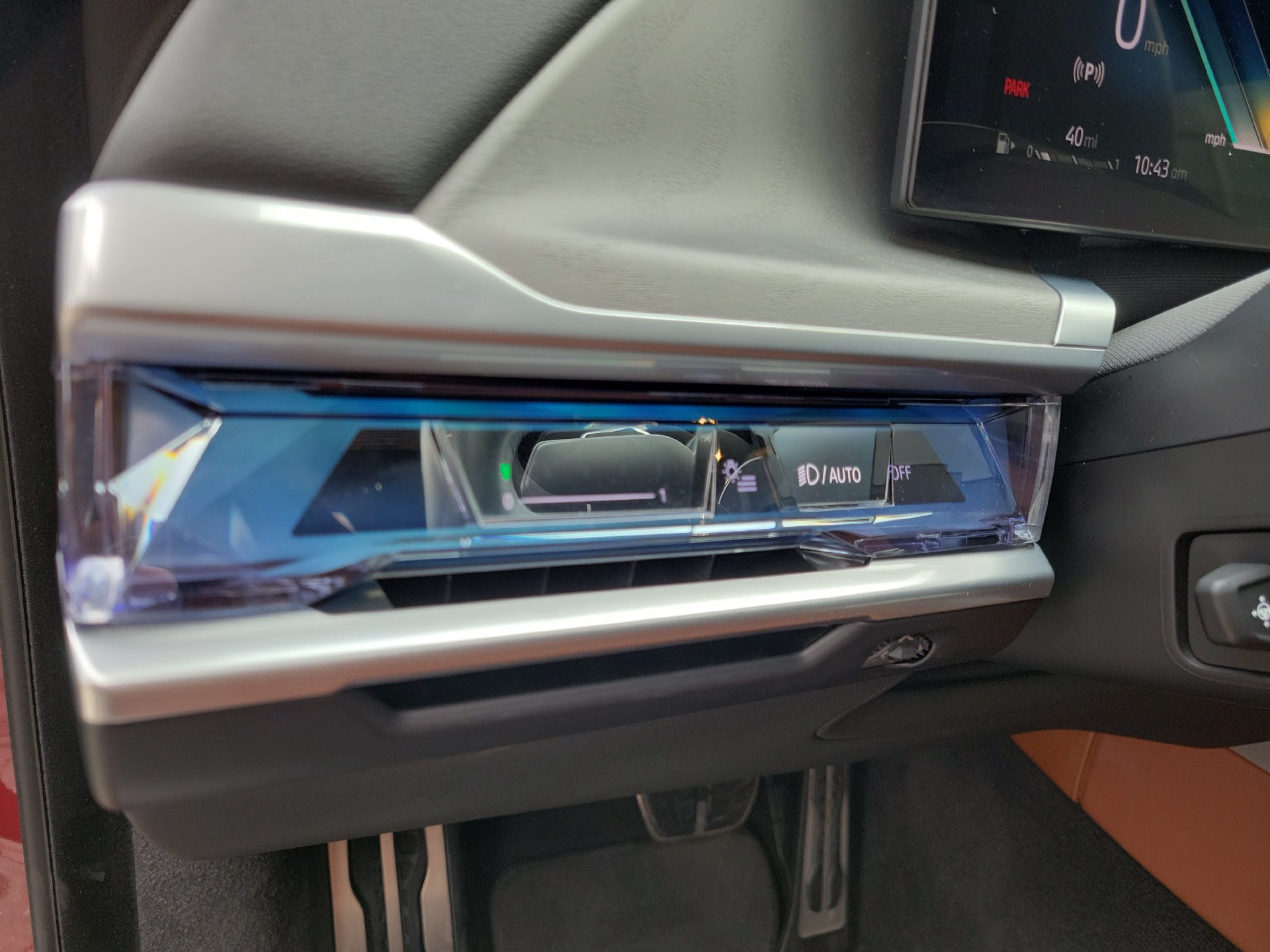 Used 2023 BMW 760i xDrive AWD/4WD image 32
