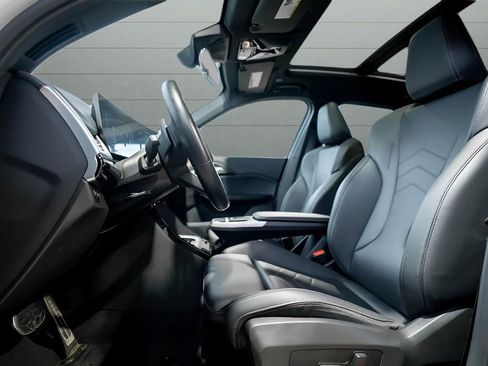 Used 2024 BMW X1 xDrive28i w/ M Sport Package image 2