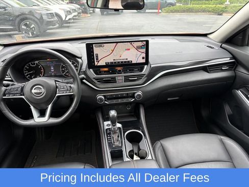 Used 2023 Nissan Altima 2.5 SR w/ SR Premium Package FWD image 8