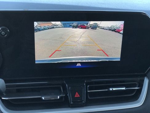 Used 2024 Chevrolet TrailBlazer LT w/ Convenience Package image 21