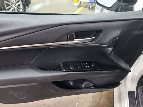 Used 2025 Toyota Camry LE image 14