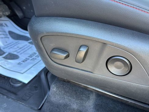 Used 2025 Chevrolet Traverse Z71 w/ Enhanced Driving Package image 26