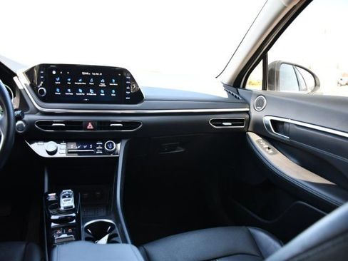 Used 2023 Hyundai Sonata Limited image 21