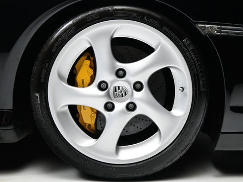 Used 2003 Porsche 911 GT2 RWD image 37