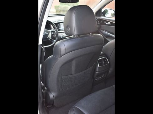 Used 2019 Kia Sorento EX w/ EX Touring Package FWD image 21