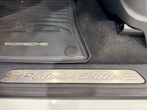 Used 2018 Porsche Cayenne Platinum Edition AWD/4WD image 40
