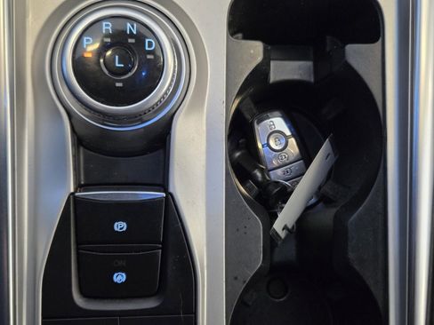 Used 2023 Ford Explorer XLT w/ Equipment Group 202A image 40