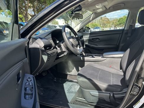 Used 2024 Nissan Sentra S FWD image 22