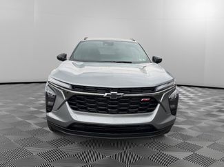 Used 2025 Chevrolet Trax RS w/ Driver Confidence Package video 2