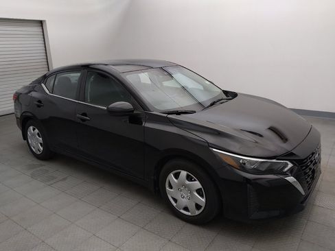 Used 2025 Nissan Sentra S FWD image 11