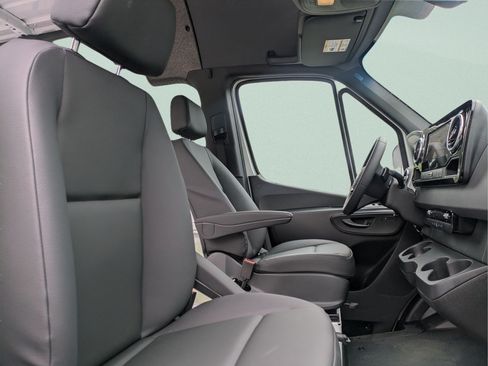 New 2026 Mercedes-Benz Sprinter 2500 image 6