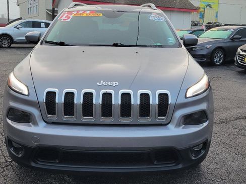 Used 2015 Jeep Cherokee Latitude image 2