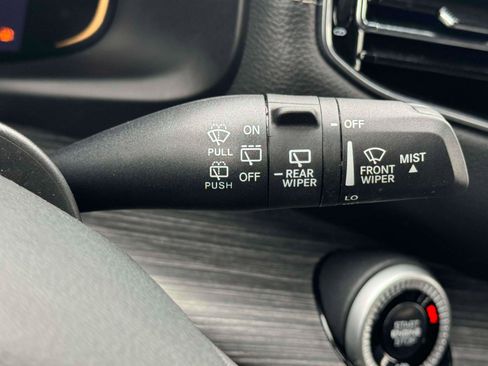 Used 2024 Jeep Wagoneer Series II w/ Flexible Seating Group image 22