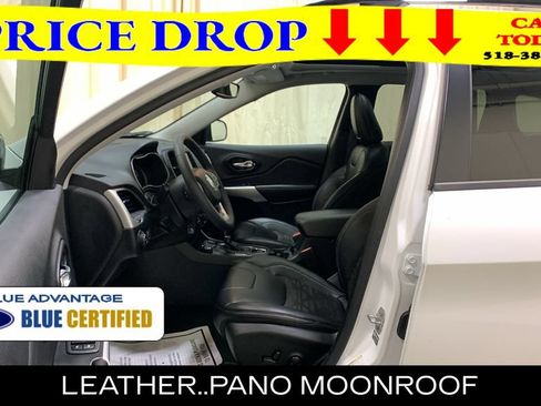 Used 2022 Jeep Cherokee Latitude w/ Sun & Sound Group AWD/4WD image 24