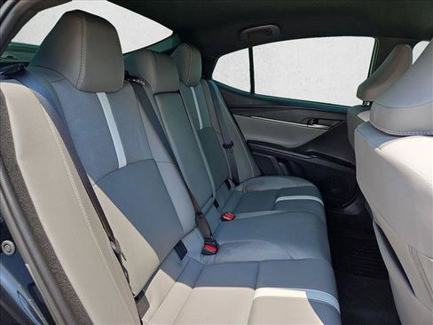 Used 2026 Toyota Camry SE w/ Convenience Package FWD image 20