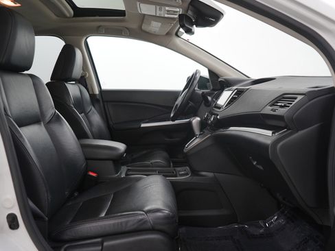 Used 2016 Honda CR-V Touring image 12