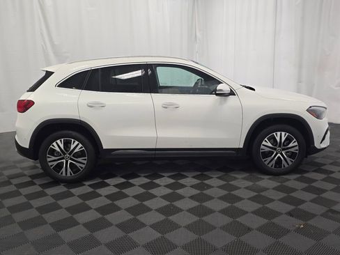 Used 2025 Mercedes-Benz GLA 250 4MATIC image 7