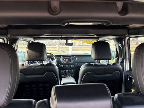 Used 2021 Jeep Wrangler Unlimited Rubicon 4xe w/ Cold Weather Group image 8