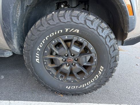 Used 2022 Nissan Frontier PRO-4X w/ Pro-4X Premium Package image 14