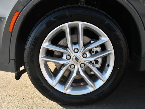 Used 2024 Dodge Durango GT image 12